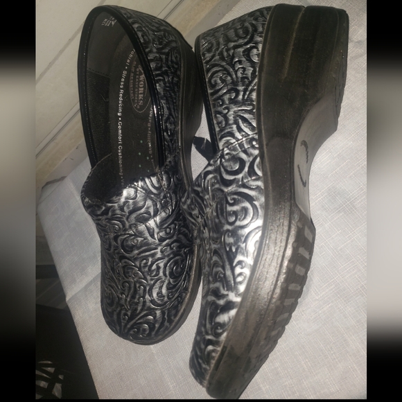 Size 12 Easy Street Works Laurie Silver Clog Work shoes womens slip resistant - Picture 7 of 9